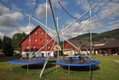 Skákání na bungee trampolíně 1+1 Skákání na bungee trampolíně 1+1